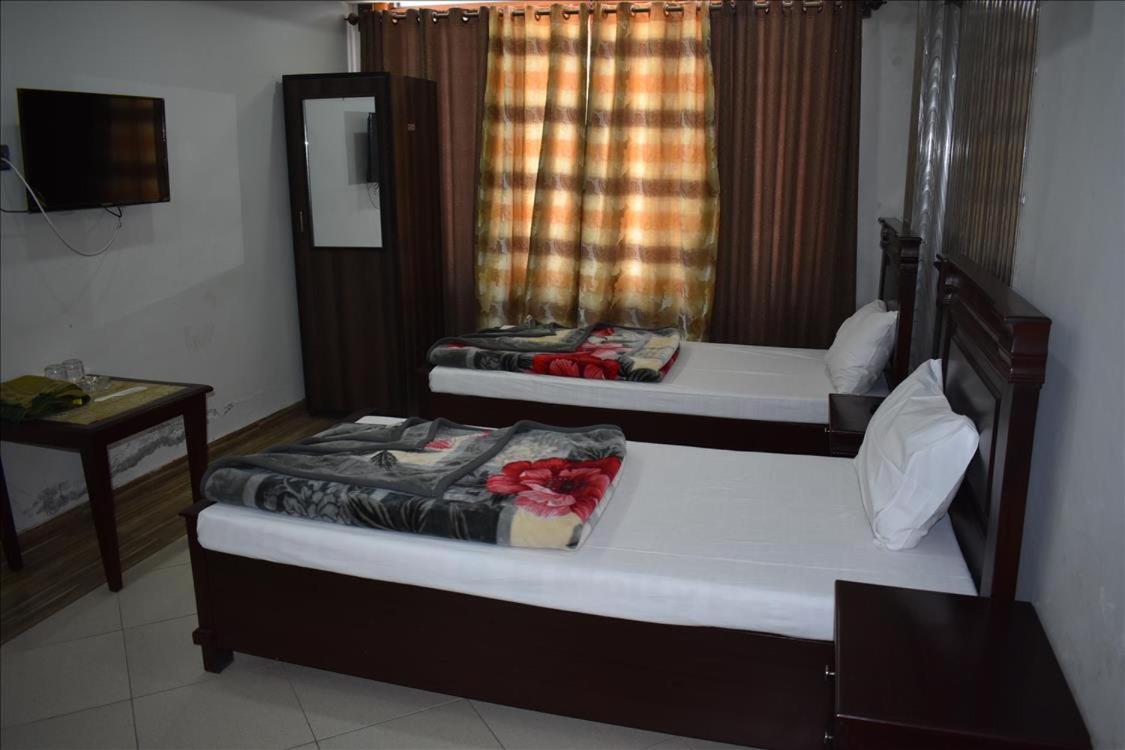 Hotel Kashmir Inn Ravalpindi Kültér fotó